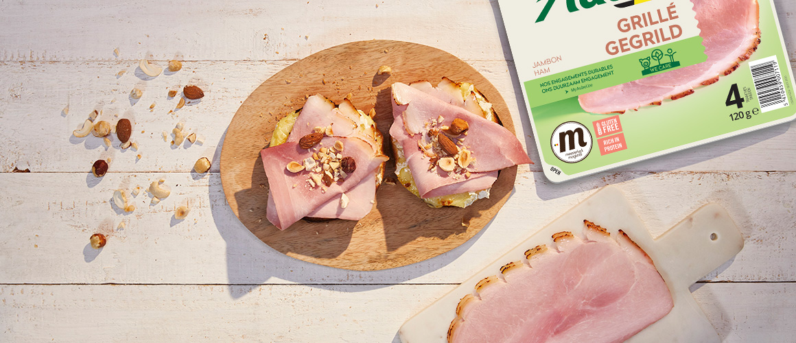 Bagel au miel, brie et jambon grillé