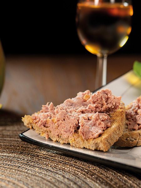 Terrine lièvre mangue et rhum - Suggestion de présentation