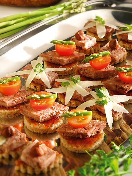 Terrine lièvre mangue et rhum - Suggestion de présentation